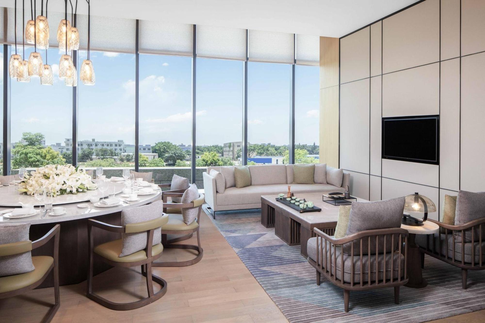 Courtyard By Marriott Shenzhen Bao'An Hotel Екстериор снимка