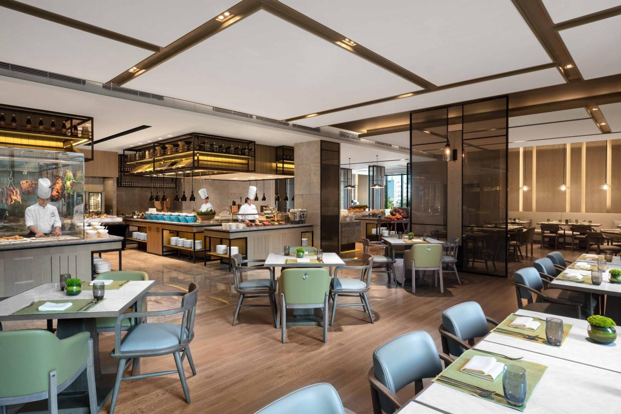 Courtyard By Marriott Shenzhen Bao'An Hotel Екстериор снимка